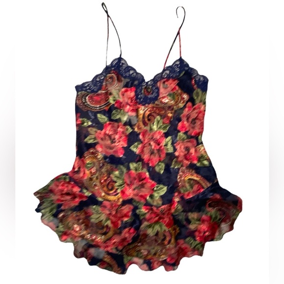 Victoria Secret Gold Label Vintage Floral Chemise Slip and Robe Set O/S-M - Picture 3 of 12